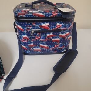 Vineyard Vines  Whale and USA Flag Red White & Blue 12 Can Cooler NWT